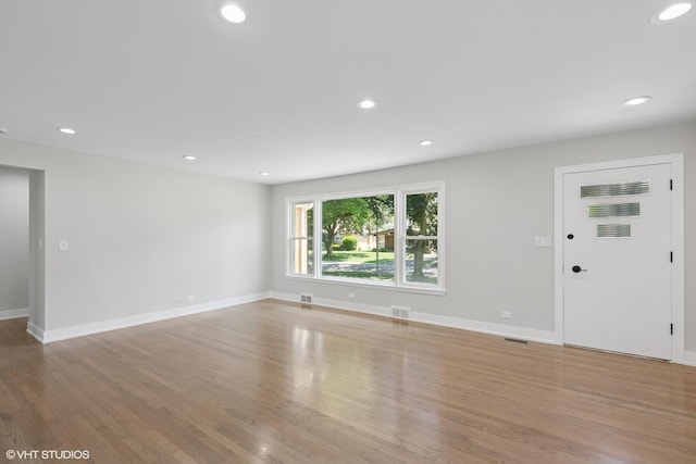 5136 Coyle Ave, Skokie, IL 60077 - photo 2