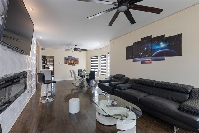 821 S 20th Ave, Maywood, IL 60153 - photo 9