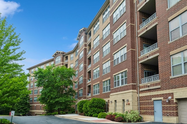 9360 Skokie Blvd Unit 414, Skokie, IL 60077 - view of apartment building / complex