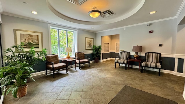 9360 Skokie Blvd Unit 414, Skokie, IL 60077 - common area featuring recessed lighting and crown molding