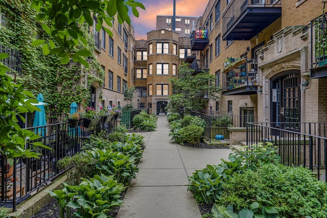 1225 W Greenleaf Ave Unit 3E, Chicago, IL 60626 - view of community