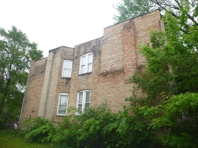 1528 S Spaulding Ave, Chicago, IL 60623 - view of side of property featuring brick siding