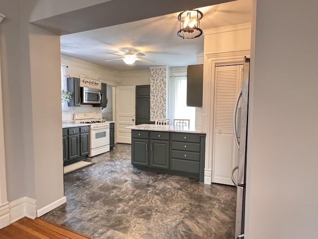 518 E 2nd St, Dixon, IL 61021 - photo 11