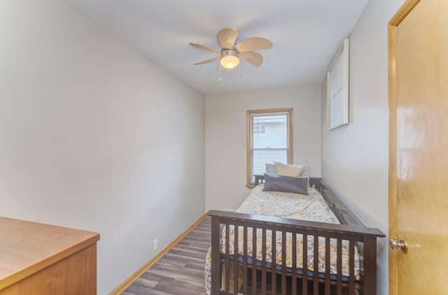 1617 Oakland Ave, Crest Hill, IL 60403 - bedroom with wood finished floors and baseboards