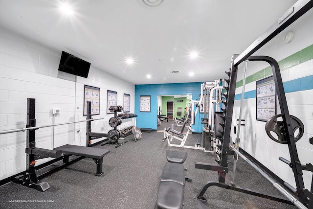 6325 N Sheridan Rd Unit 1903, Chicago, IL 60660 - workout area with recessed lighting