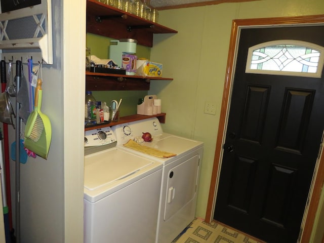 510 7th St, Mazon, IL 60444 - washroom with washer and clothes dryer
