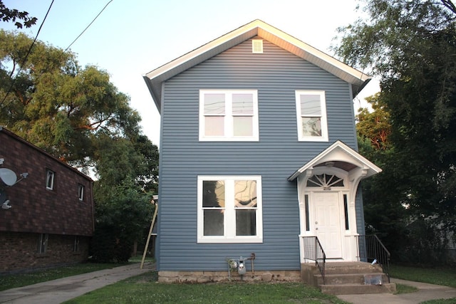 216 Fifth St, Aurora, IL 60505 - view of front of home