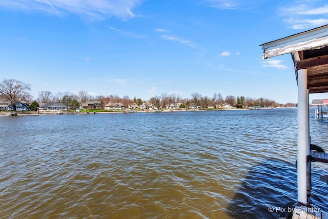 1425 N River Rd, Mchenry, IL 60051 - water view