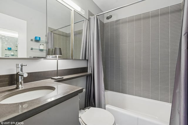3900 N Lake Shore Dr Unit 7C, Chicago, IL 60613 - full bath featuring shower / bathtub combination with curtain and vanity