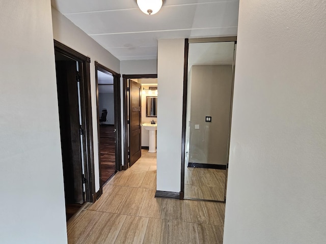 520 Burning Tree Ln Unit 111, Naperville, IL 60563 - corridor with baseboards