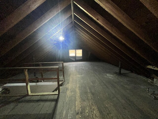 3612 E Ave, Berwyn, IL 60402 - unfinished attic featuring an upstairs landing