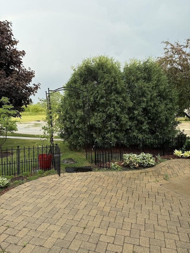 13044 Redstone Dr, Huntley, IL 60142 - view of patio