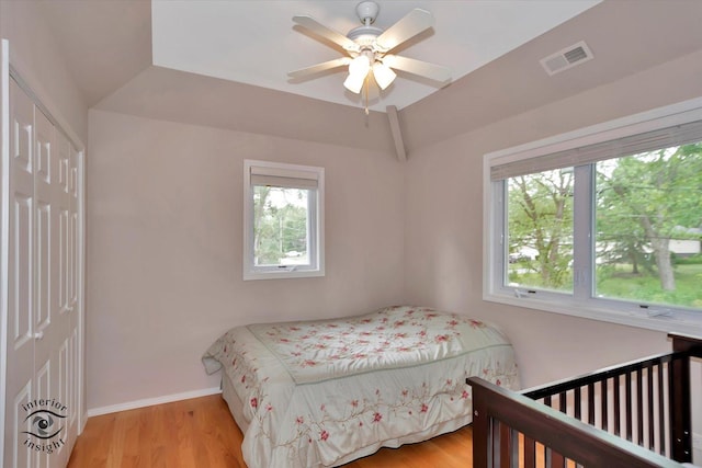 352 Rye Rd, Mundelein, IL 60060 - bedroom featuring light wood-style floors, a closet, and a ceiling fan