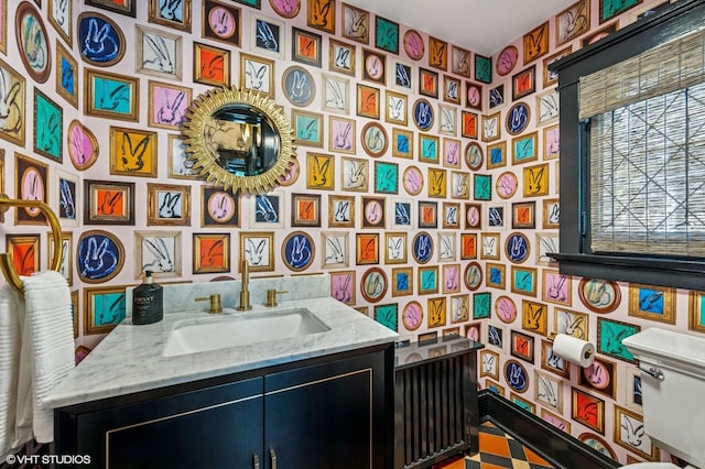 938 Edgemere Ct, Evanston, IL 60202 - bathroom featuring vanity