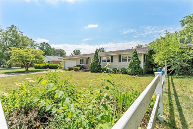 1356 Briarcliff Dr, Rantoul, IL 61866 - single story home featuring a garage and driveway