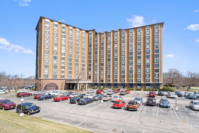 1 Renaissance Pl Unit 1121, Palatine, IL 60067 - view of building exterior with uncovered parking