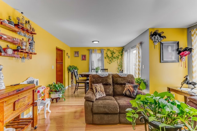 194 N Smith St, Aurora, IL 60505 - photo 3