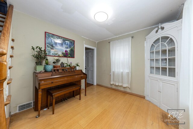 7910 W Wellington Ave, Elmwood Park, IL 60707 - photo 3