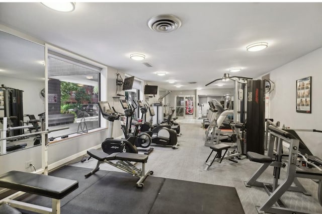 720 W Gordon Ter Unit 18R, Chicago, IL 60613 - view of exercise room