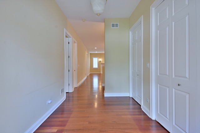121 Rose Dr, Bloomingdale, IL 60108 - corridor with wood finished floors and baseboards