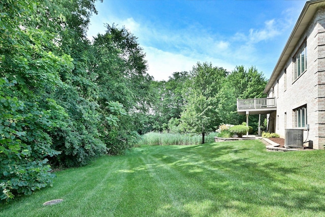 121 Rose Dr, Bloomingdale, IL 60108 - view of green lawn