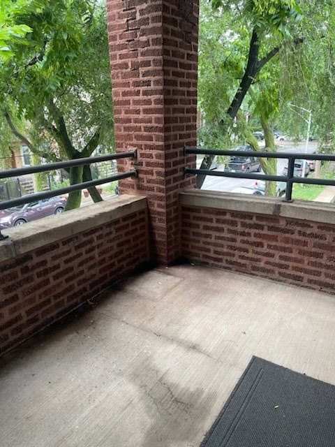 2638 W Rice St Unit 2S, Chicago, IL 60622 - view of balcony