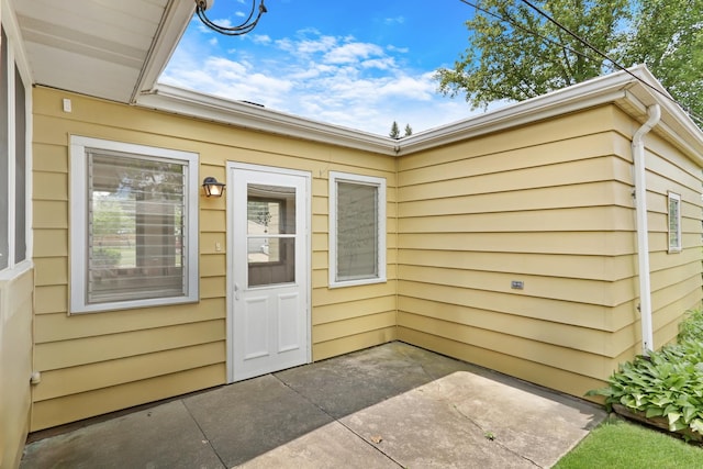 900 Merton Ave, Waukegan, IL 60087 - photo 2