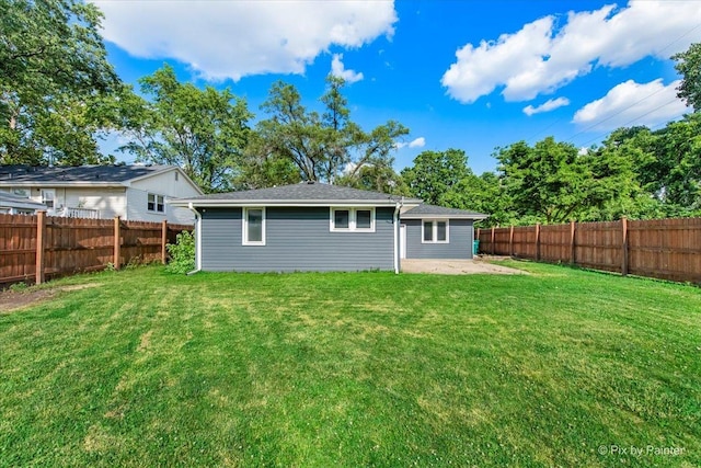206 N Broadview Ave, Lombard, IL 60148 - back of property with a fenced backyard and a patio