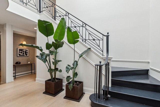 579 W Hawthorne Pl, Chicago, IL 60657 - photo 2