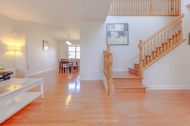 704 Danielle Ct, Naperville, IL 60565 - photo 5