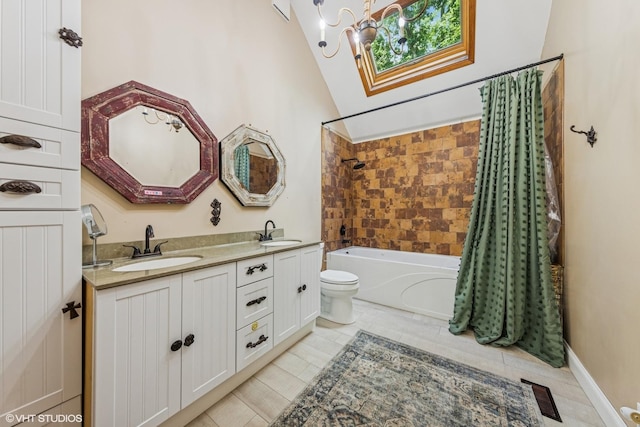 5525 Lee Ave, Downers Grove, IL 60515 - bathroom featuring shower / bath combination with curtain, double vanity, and a chandelier