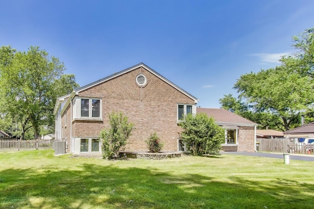100 W Willow Rd, Prospect Heights, IL 60070 - back of house featuring brick siding