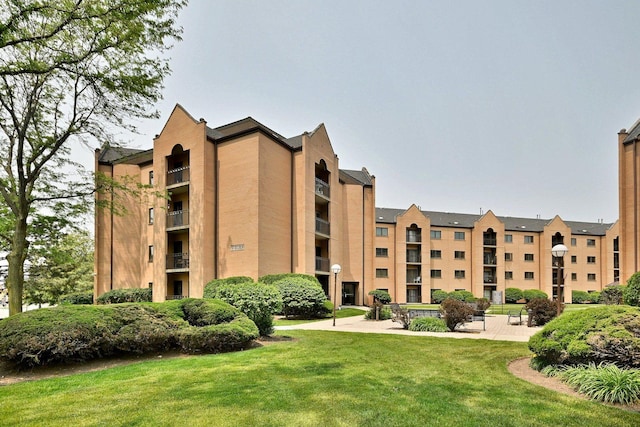 7420 W Lawrence Ave Unit 402, Harwood Heights, IL 60706 - photo 1