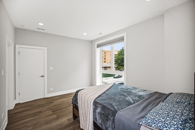 2304 W Jackson Blvd Unit 2W, Chicago, IL 60612 - bedroom featuring dark wood-style floors and recessed lighting