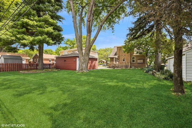9326 S Millard Ave, Evergreen Park, IL 60805 - view of yard with an outdoor structure