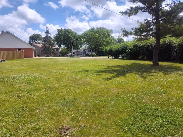 2418 Highland Cir, Lindenhurst, IL 60046 - photo 2