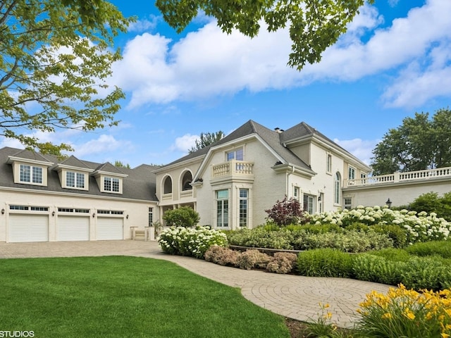 5N113 Burr Rd, Saint Charles, IL 60175 - view of front of property with decorative driveway and a front lawn
