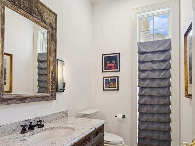 5N113 Burr Rd, Saint Charles, IL 60175 - bathroom featuring vanity and toilet
