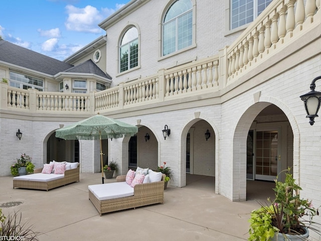 5N113 Burr Rd, Saint Charles, IL 60175 - patio / terrace featuring a patio area and an outdoor hangout area