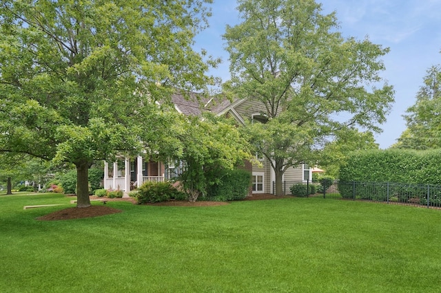1613 Constitution Dr, Glenview, IL 60026 - view of yard