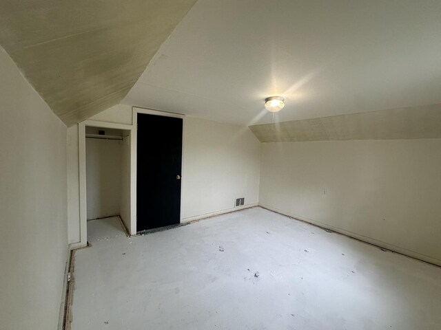 1506 17th Ave, Sterling, IL 61081 - bonus room with lofted ceiling and unfinished concrete flooring