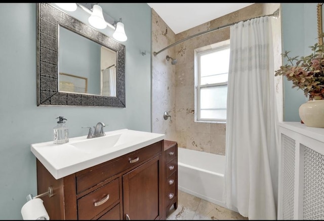 1040 Washington Blvd Unit 2, Oak Park, IL 60302 - full bath featuring vanity and shower / bathtub combination with curtain