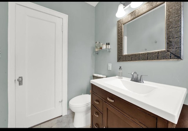 1040 Washington Blvd Unit 2, Oak Park, IL 60302 - bathroom with vanity and toilet