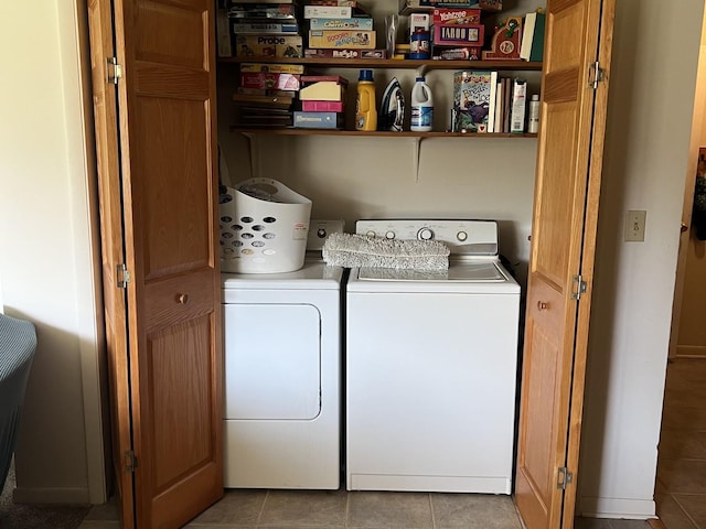 14 N Walnut St, Pesotum, IL 61863 - laundry room with washing machine and dryer and tile patterned flooring
