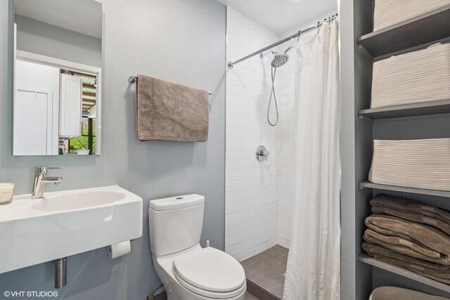 835 N Wood St Unit 301, Chicago, IL 60622 - full bath with a tile shower