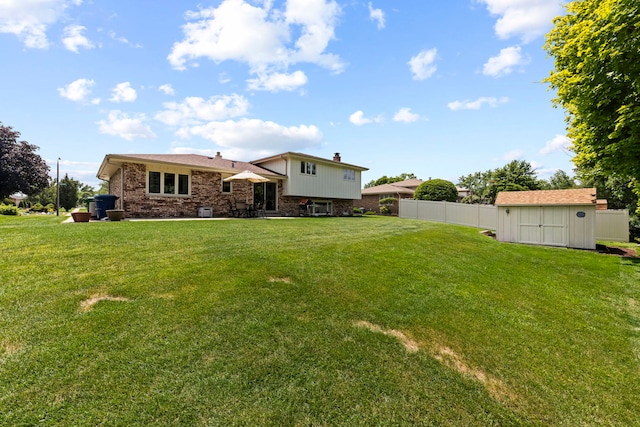 12026 Somerset Rd, Orland Park, IL 60467 - back of property with a shed