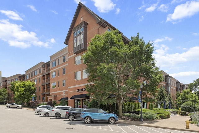 935 Burlington Ave Unit 411, Downers Grove, IL 60515 - view of building exterior