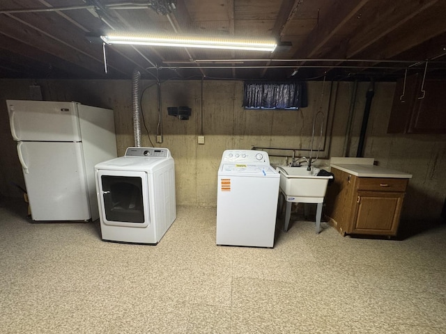 1106 Frederick St, Joliet, IL 60435 - laundry room with washing machine and dryer