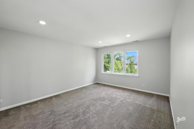 240 Taylor Ct, Buffalo Grove, IL 60089 - carpeted empty room featuring recessed lighting