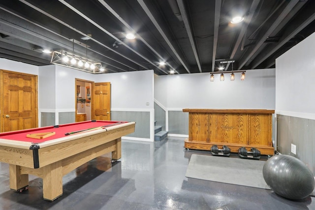 26931 W Marion Ct, Ingleside, IL 60041 - game room with a wainscoted wall, concrete floors, and billiards